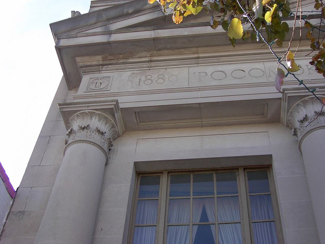 Fassade eines Bankgebäudes